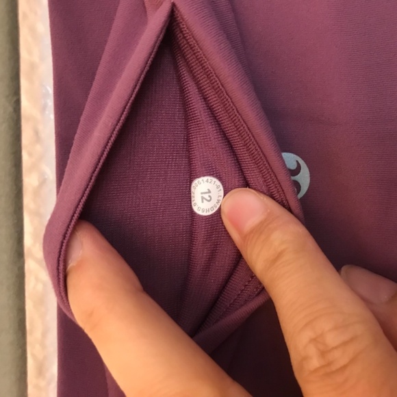 Align High-Rise Joggers - Picture 6 of 6